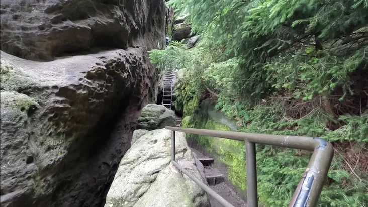 turističieskij maršrut po Saksonskoj Šviejcarii tourist route in Saxon Switzerland turystyčny maršrut u Saksonskaj Šviejcaryi