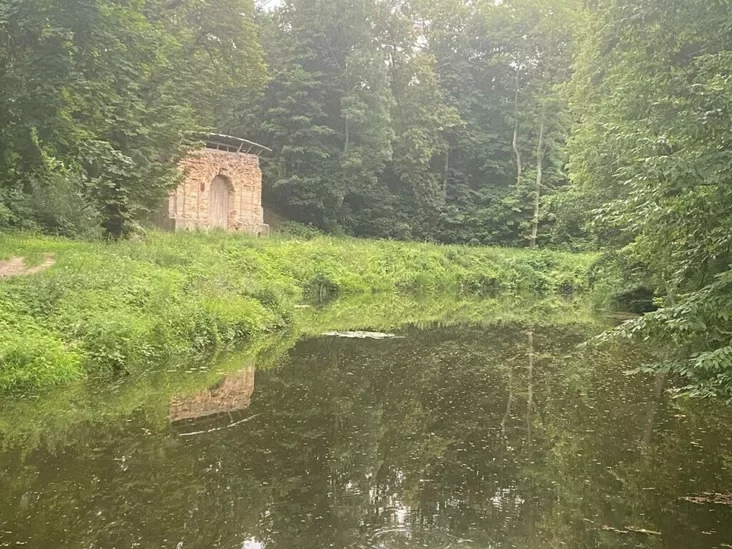 «Бунт» из-за района, челноки на паузе и судьба старинного парка. Чем живет самый западный город Беларуси?