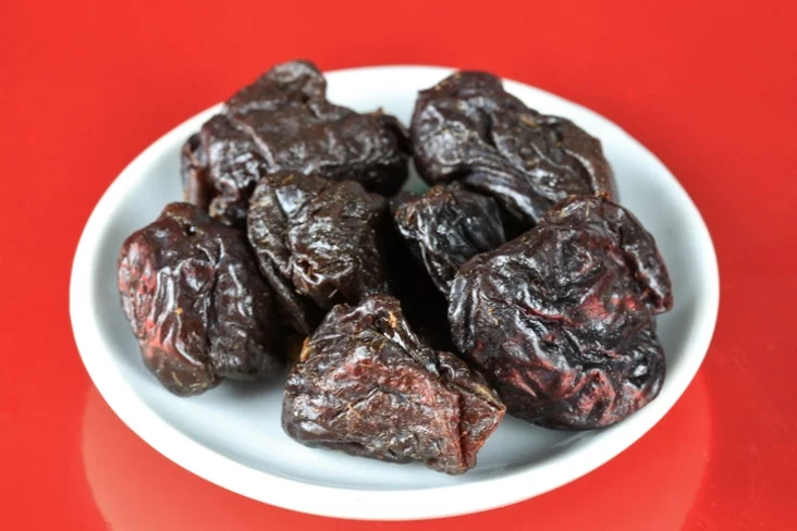  Dried Prunes Сушаны чарнасліў Сушеный чернослив