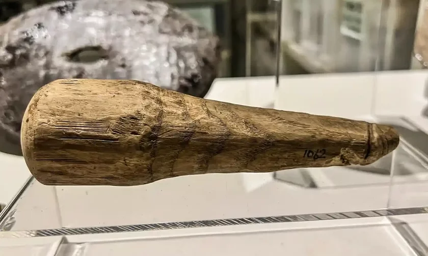 wooden phallus from Vindolanda Roman fort деревянный фаллос из древнеримского форта Виндоланда