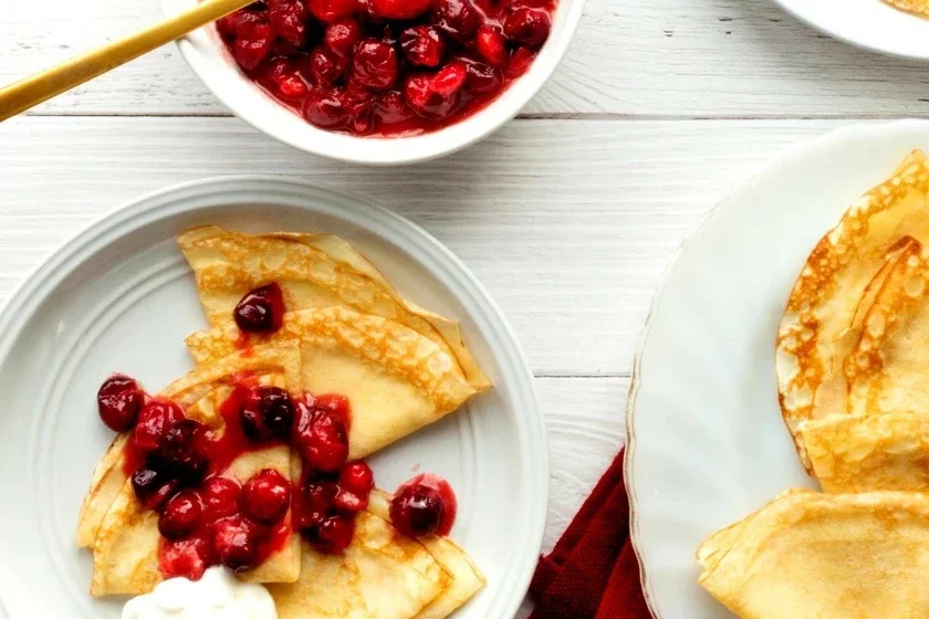 Sranberry crepes